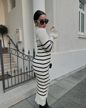 Load image into Gallery viewer, Lyra Piper Long Sleeve Knit Maxi Dress
