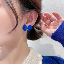 Load image into Gallery viewer, Courtney Velvet Bow Earrings
