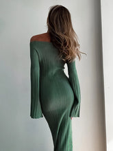 Load image into Gallery viewer, Hadleigh Knit Off Shoulder Long Sleeve Maxi Dress
