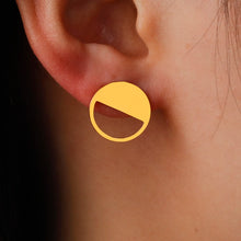 Load image into Gallery viewer, Joseline Round Earrings
