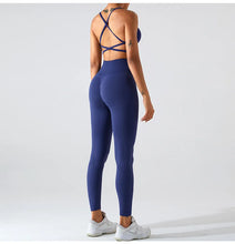 Load image into Gallery viewer, Lia Seamless Scrunch High Waist Ankle Biter Leggings
