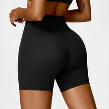 Load image into Gallery viewer, Pepper Seamless Scrunch High Waist Midway Shorts
