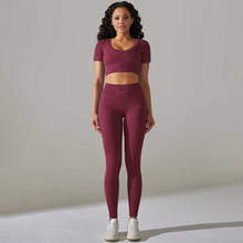 Load image into Gallery viewer, Yiseth Seamless Two-Piece Yoga Set
