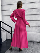 Load image into Gallery viewer, Isla Terry Pleated Long Sleeve Maxi Dress
